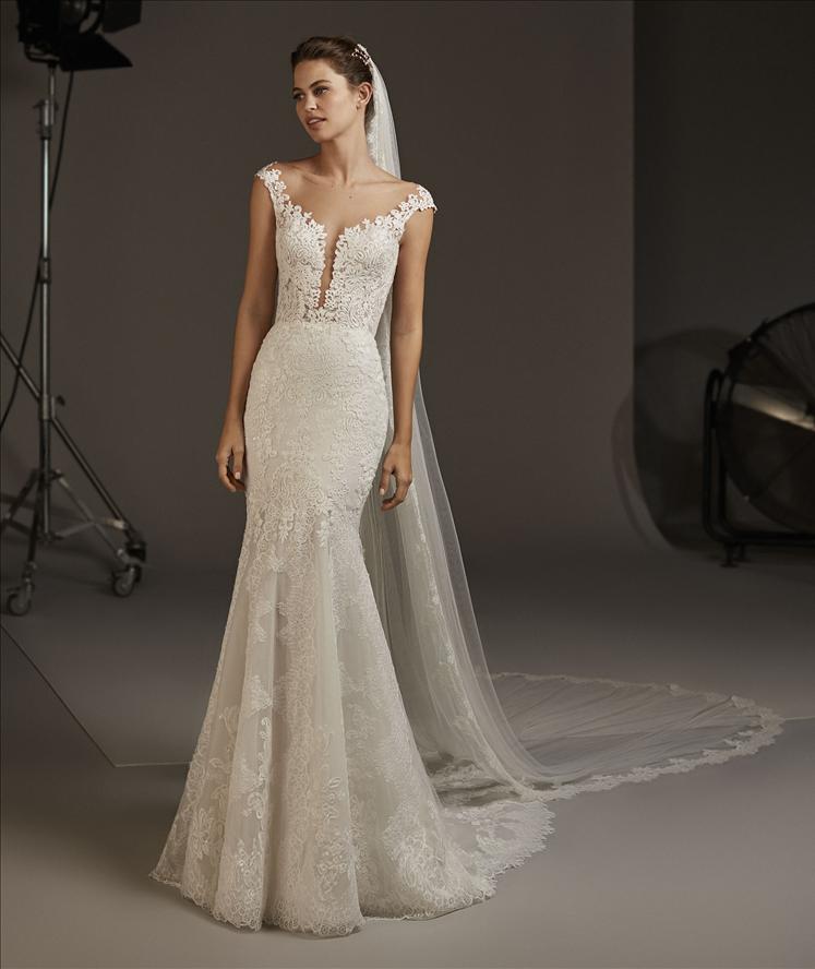 Pronovias Despina Sample